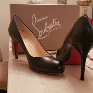 Christian Louboutin simple black pump